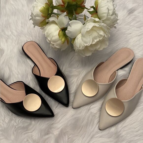 Riveted Black Gold Faux Leather Pointed Toe Flat Mules Shoes - Picture 4 of 15